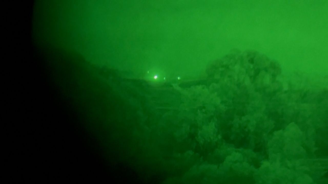 night vision video of tank rounds israel gaza border 1027