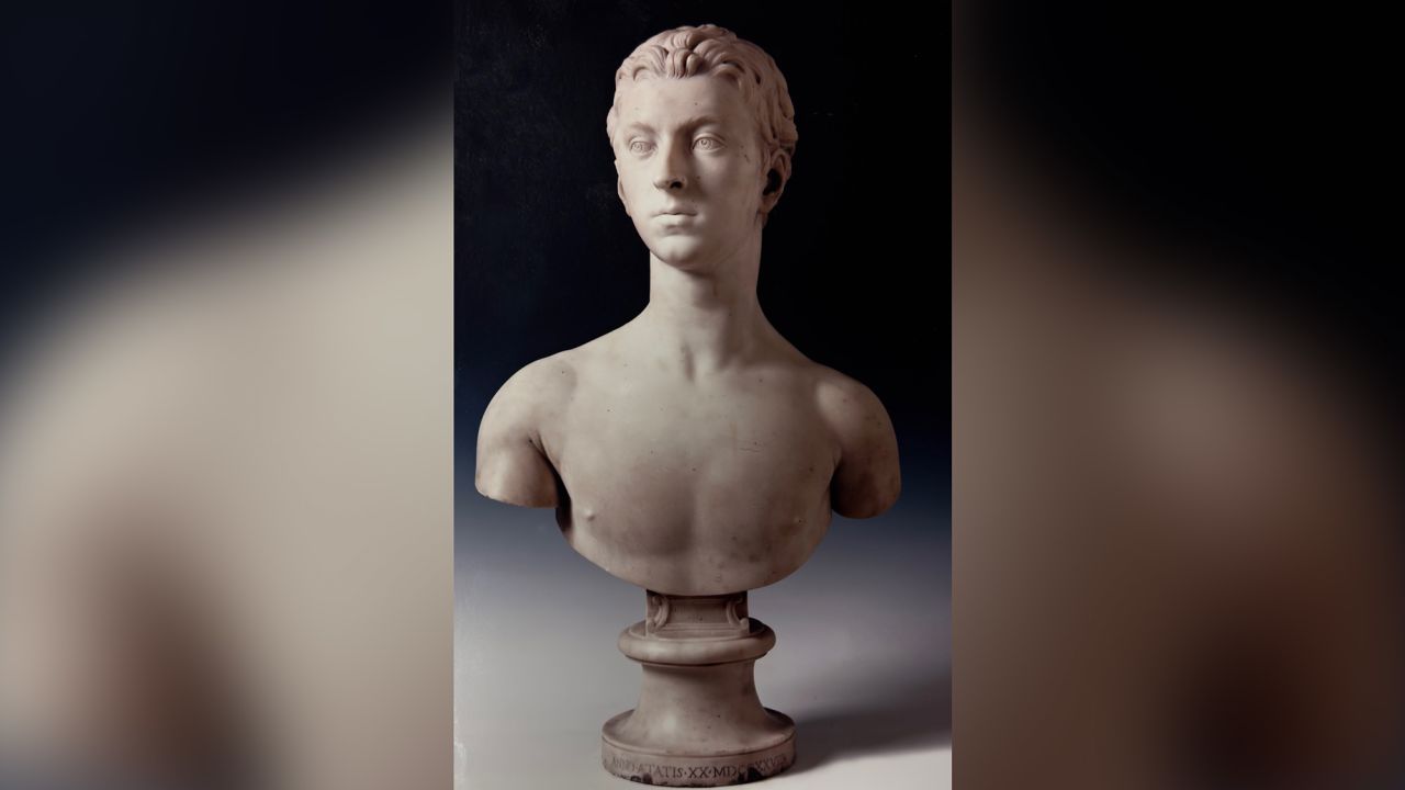 marble bust sir john gordon - which was bought by a Scottish town council for £5 and could now sell for more than £2.5million.