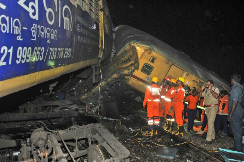 At Least 13 Dead After Trains Collide In Southeast India | CNN