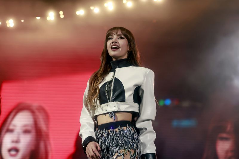 K-pop: Blackpink's Lisa face suspension on Weibo | CNN