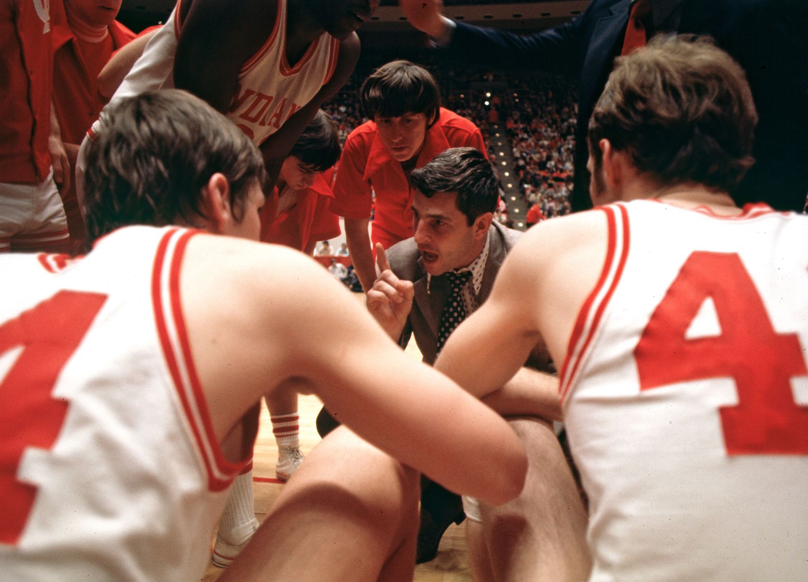 Knight talks to Indiana Hoosiers players during a time-out in 1973. 