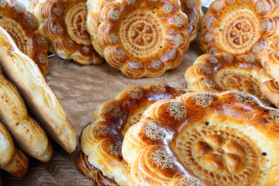 <strong>Obi non: </strong>Accompanying most meals. obi non is a style of bread that's made in a clay oven, then stamped and decorated.