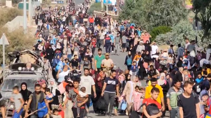 Thousands Of Palestinians Flee South On Foot As Israel Steps Up ...