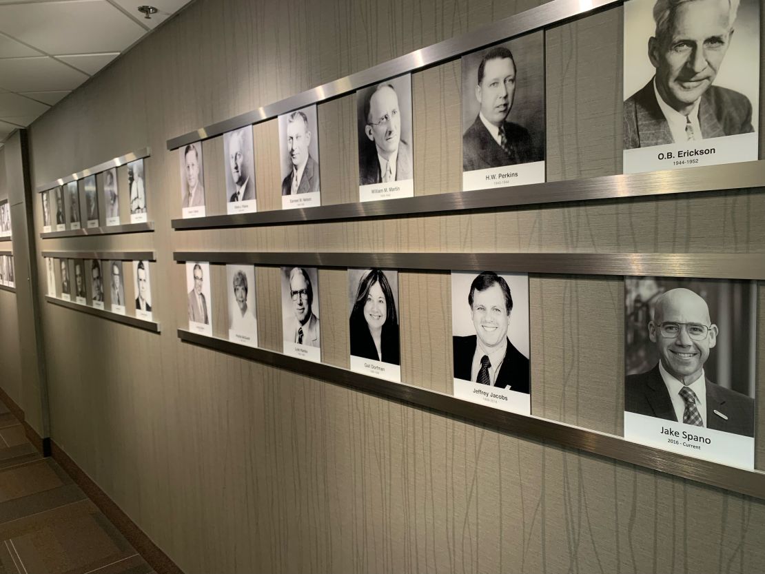 city hall hallway with every mayor's picture