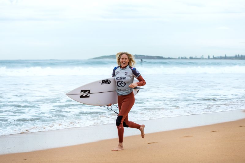 Laura Enever: Australian surfer officially breaks world record