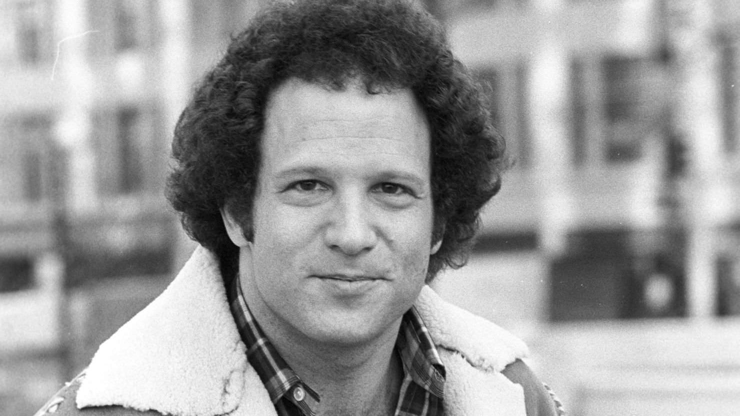 Portrait of American actor Albert Brooks on February 28, 1979. (Photo by Fairchild Archive/Penske Media via Getty Images)