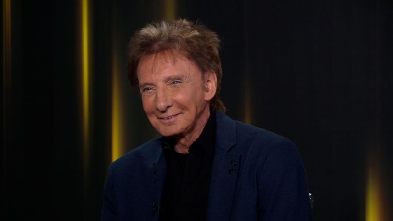 Hear music legend Barry Manilow sing his ‘greatest hit’ | CNN