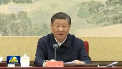 XI