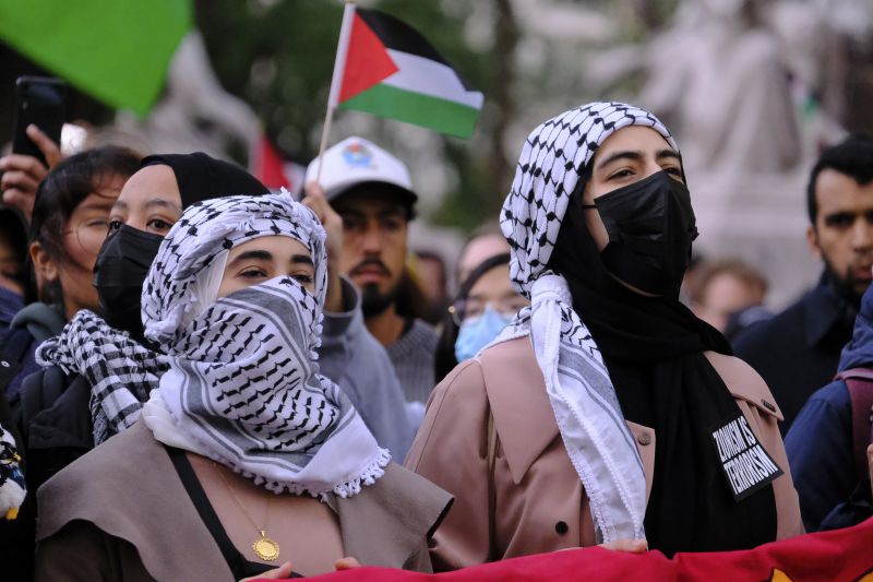 Pro-Palestinian Protesters Snarl Manhattan Traffic And Limit Grand ...