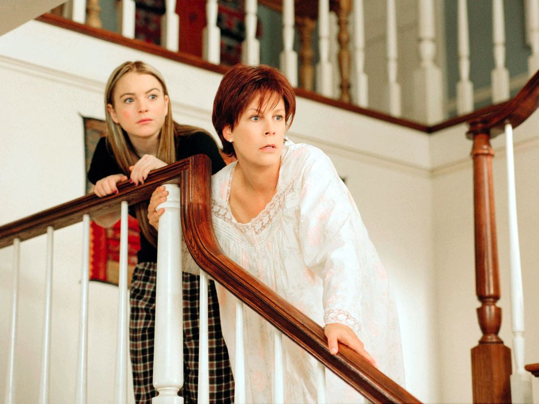 FREAKY FRIDAY, Lindsay Lohan, Jamie Lee Curtis, 2003, (c) Walt Disney/courtesy Everett Collection