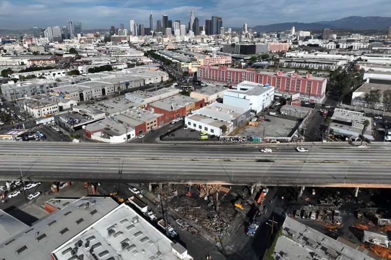 Los Angeles I 10 closure Massive fire that closed Interstate 10