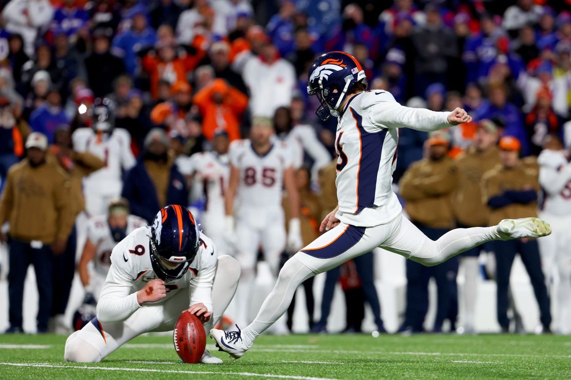 ORCHARD PARK, NEW YORK - NOVEMBER 13: Wil Lutz #16 of the Denver Broncos kicks a field goal to defeat the Buffalo Bills at Highmark Stadium on November 13, 2023 in Orchard Park, New York. (Photo by Timothy T Ludwig/Getty Images)