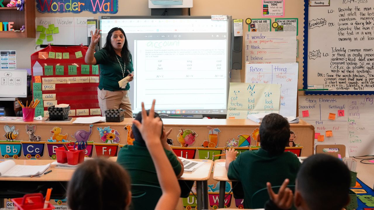 HOUSTON, TEXAS - OCTOBER 19: A first-grade Dual Language program teacher is teaching in English on Thursday, Oct. 19, 2023 at Patterson Elementary School in Houston. (Yi-Chin Lee/Houston Chronicle via Getty Images)