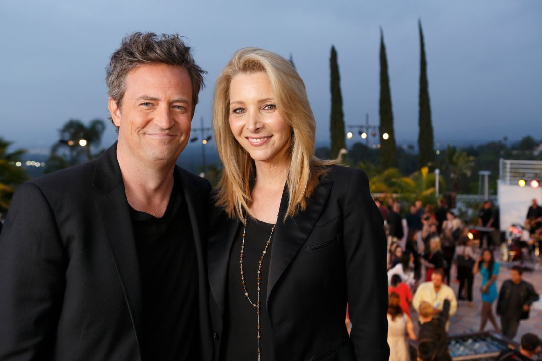 HOLLYWOOD GAME NIGHT -- Episode 104 -- Pictured: (l-r) Matthew Perry, Lisa Kudrow, 2013