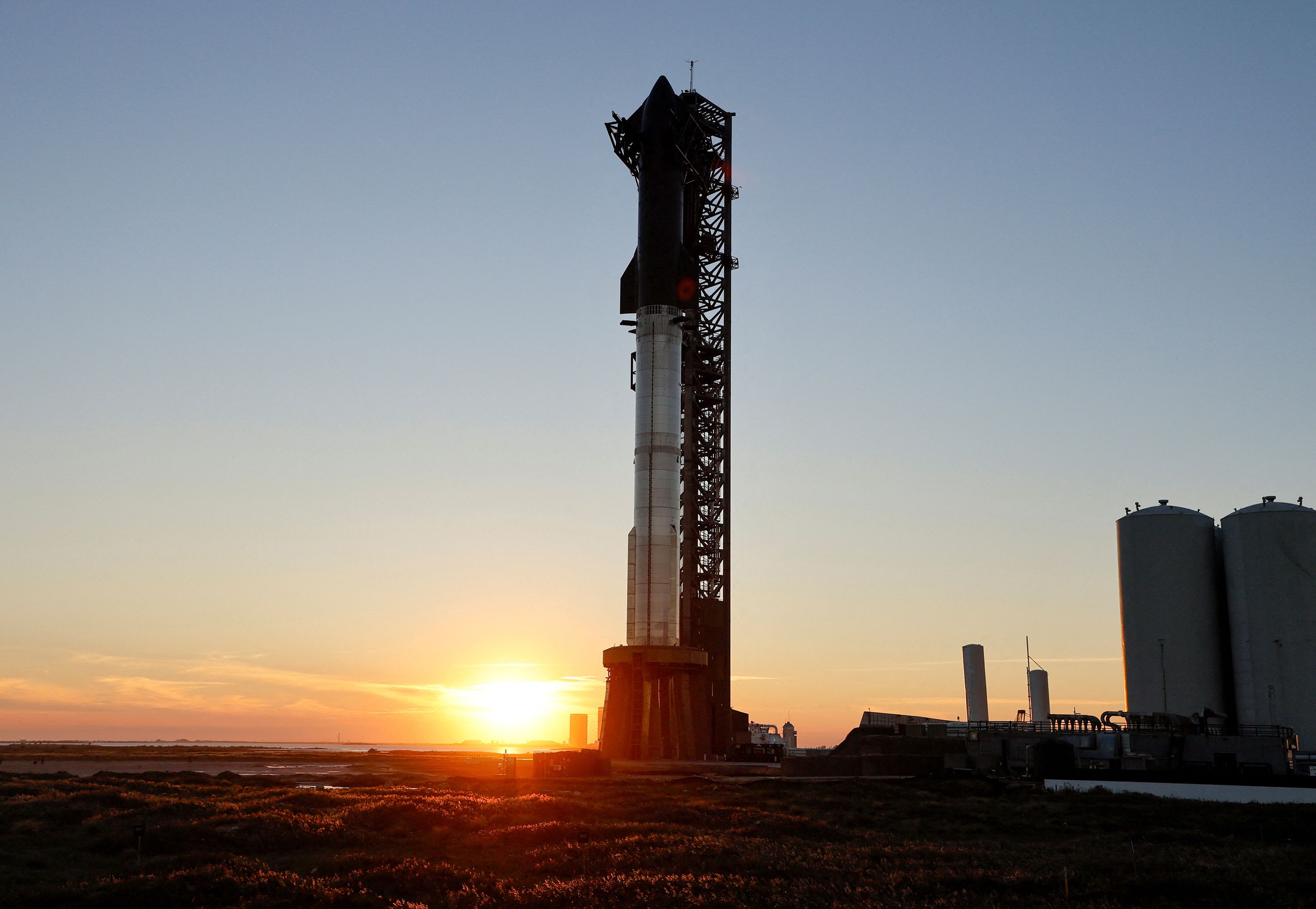 SpaceX's Starship: Here's why launch is still promising for NASA, despite  fiery end