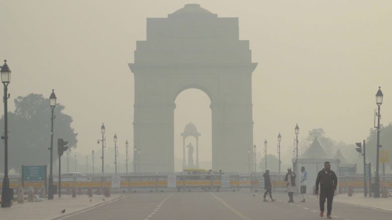 VIDEO THUMBNAIL new delhi air pollution