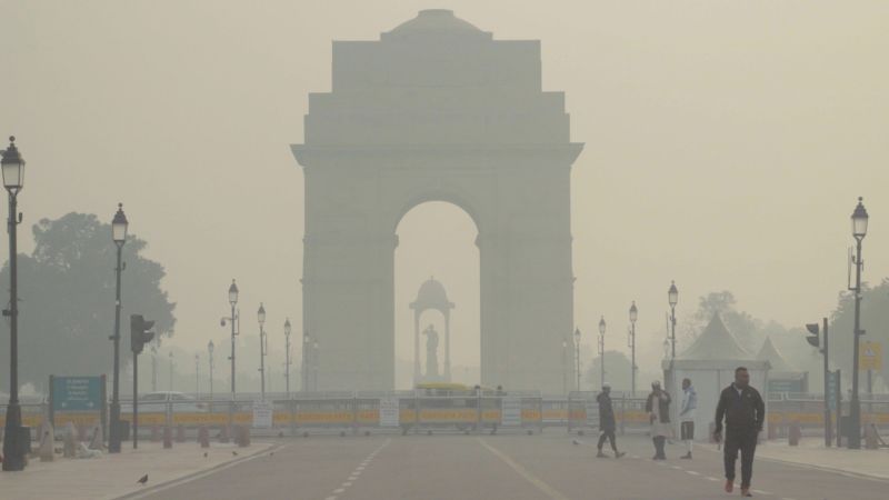 Why is air pollution in New Delhi so bad?