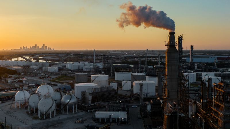 231116162059-oil-refinery-08282023.jpg?c