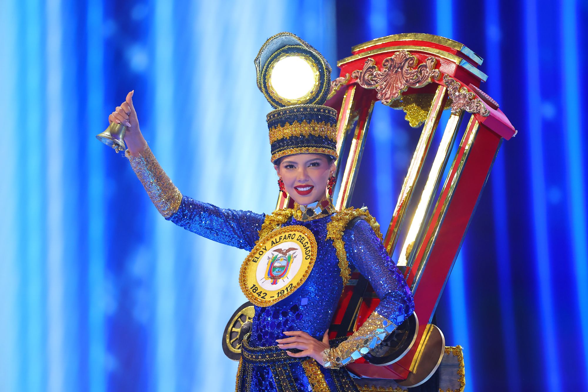 Miss Ecuador's costume paid tribute to the Ecuadorian railway system. It featured a steam-producing chimney, a light-up hat and train designed to look like railway tracks. All aboard!