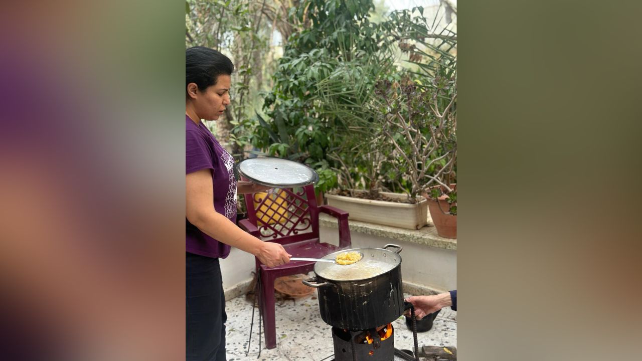 Fatma Ashour cooks.