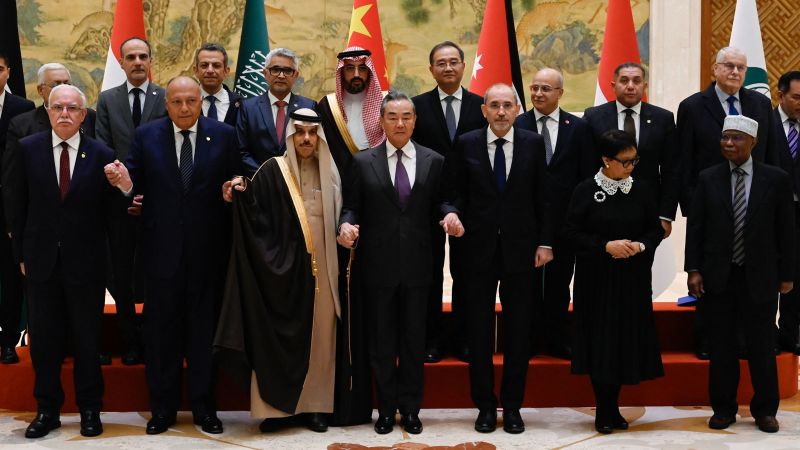 الصين تدعو إلى اتخاذ إجراء “عاجل” بشأن غزة مع وصول الدول ذات الأغلبية المسلمة إلى بكين