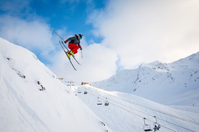 <strong>Epic skiing: </strong>Alyeska Resort, Alaska's largest ski resort, is the only ski resort in North America with mountain, glacier and ocean views. 