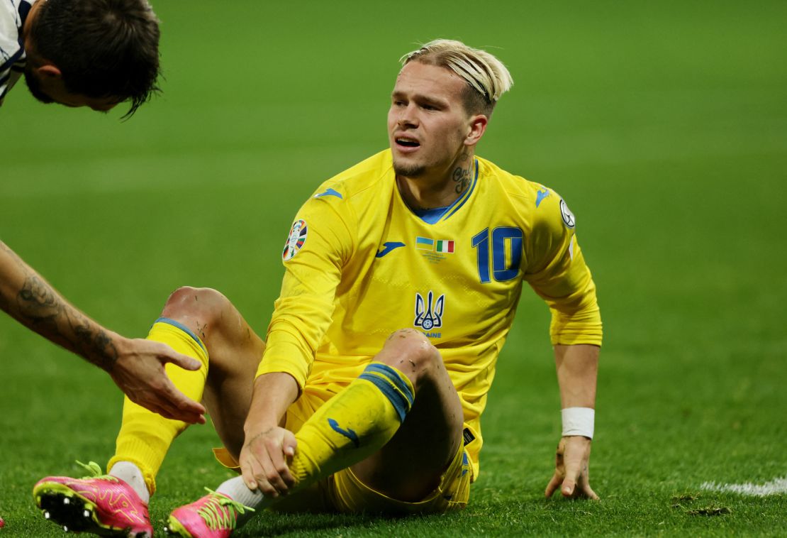 Soccer Football - Euro 2024 Qualifier - Group C - Ukraine v Italy - BayArena, Leverkusen, Germany - November 20, 2023 Ukraine's Mykhailo Mudryk reacts after having a penalty appeal turned down REUTERS/Thilo Schmuelgen