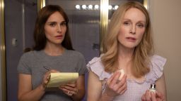 May December. (L to R) Natalie Portman as Elizabeth Berry and Julianne Moore as Gracie Atherton-Yoo in May December. Cr. Francois Duhamel / courtesy of Netflix