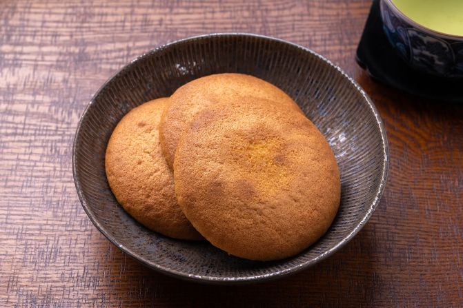 <strong>Maruboro:</strong> These madeleine-esque cookies are sweetened with Japanese honey.