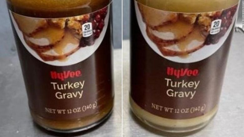 Seneca Foods Corporation is announcing a voluntary recall of mislabeled Hy-Vee Turkey gravy in glass jars that actually contains beef gravy. The jar on the right is improperly labeled, while the jar on the left is properly labeled.
