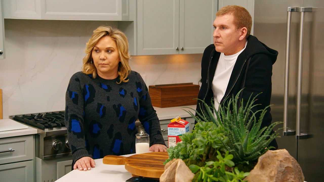 CHRISLEY KNOWS BEST -- "Let's Talk About Sex, Grayson" Episode 809 -- Pictured in this screengrab: (l-r) Julie Chrisley, Todd Chrisley -- (Photo by: USA Network/NBCU Photo Bank via Getty Images)
