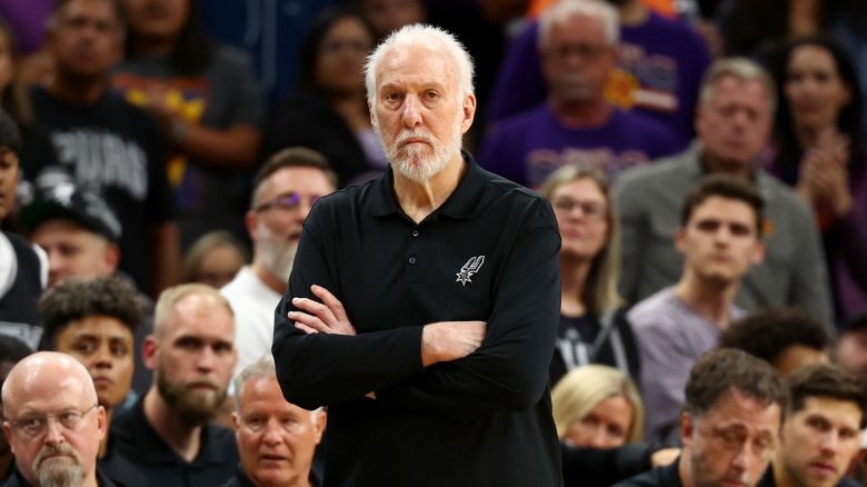 Nov 2, 2023; Phoenix, Arizona, USA; San Antonio Spurs head coach Gregg Popovich against the Phoenix Suns at Footprint Center. Mandatory Credit: Mark J. Rebilas-USA TODAY Sports