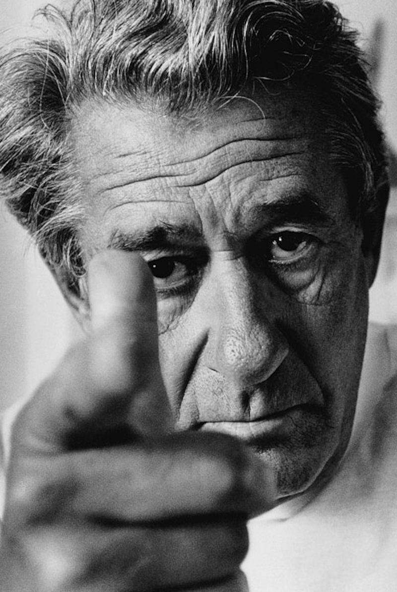 The Provocative and Sensual World of Helmut Newton: Unraveling the Master behind Iconic and Subversive Imagery