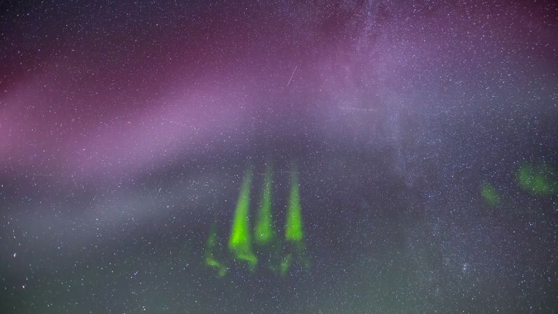 Steve: Light show that looks like the northern lights. You can help with the search