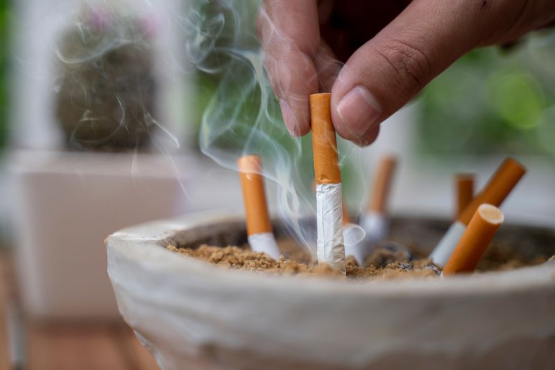 New Zealand s new government scraps world leading smoking ban to