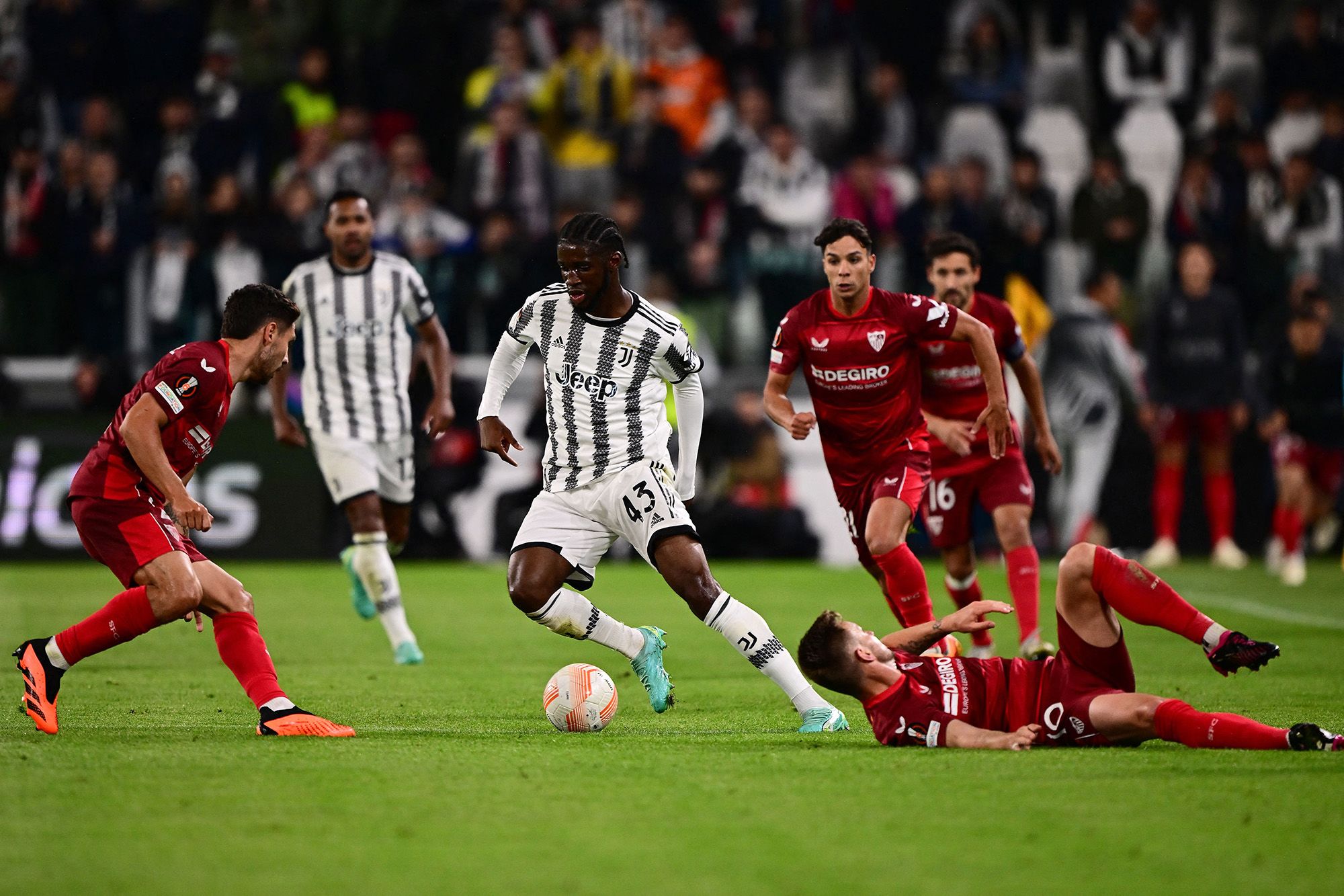 Timothy Weah and Samuel Iling-Jr.: Why Juventus duo are talking about  mental health in soccer | CNN