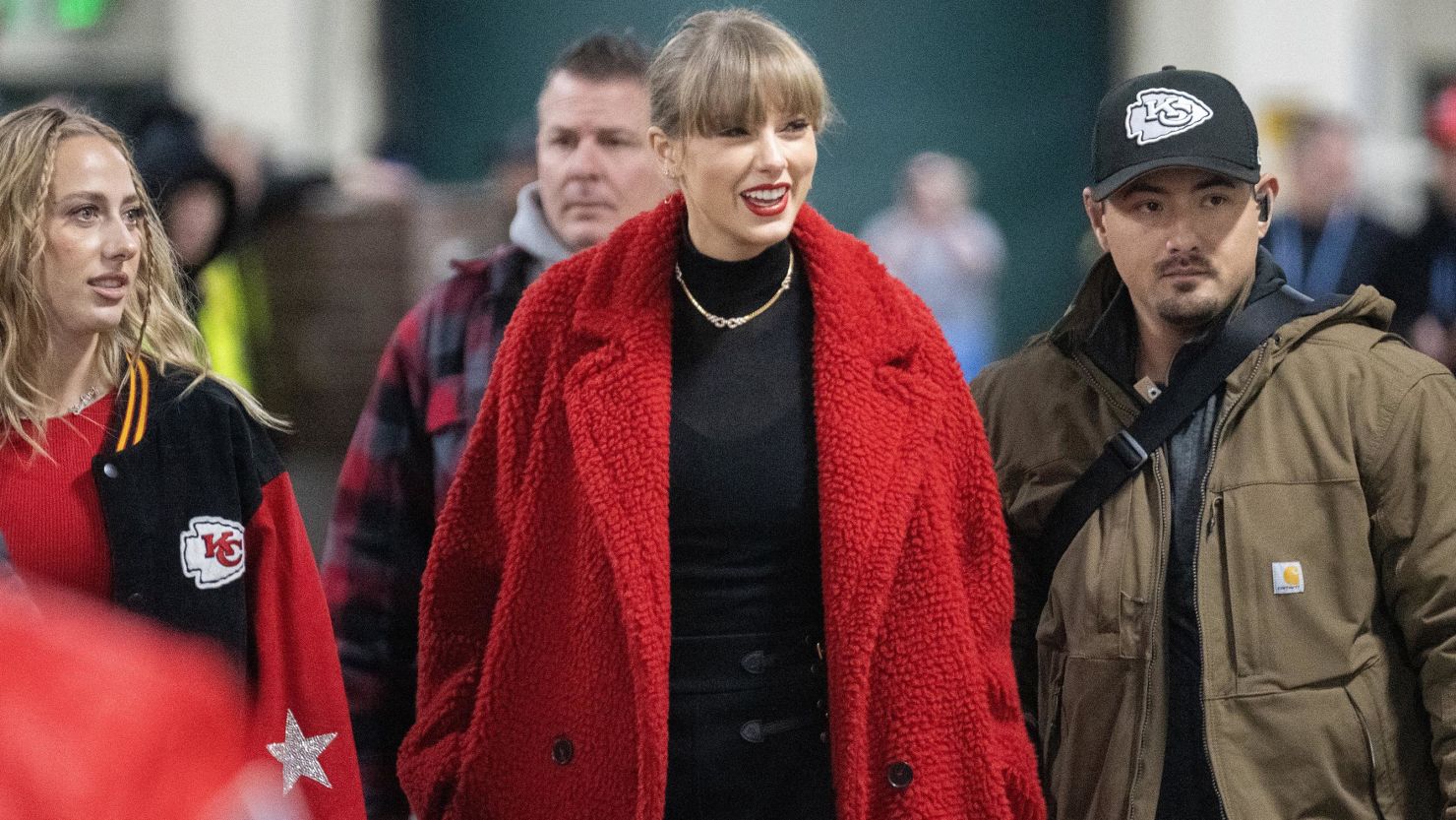What Taylor Swift and Brittany Mahomes Drank at Chiefs Game