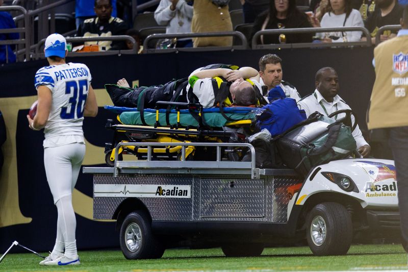 Alvin Kamara: NFL Official To Have Surgery Following Horror Injury ...