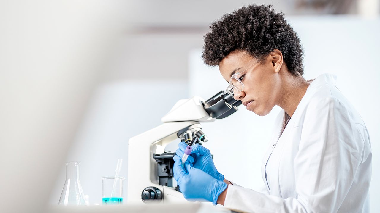 Young scientist working in the laboratory.