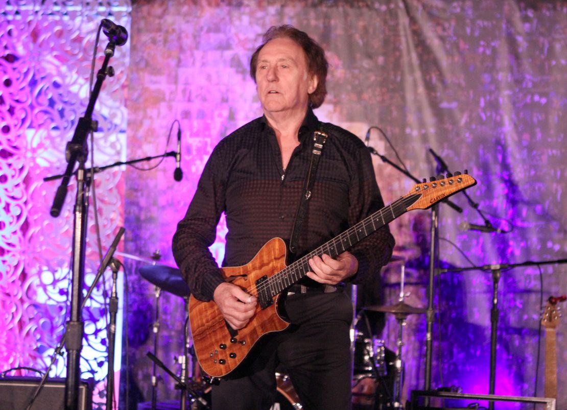 Denny Laine, co-founder of Moody Blues and Wings, dies at 79 