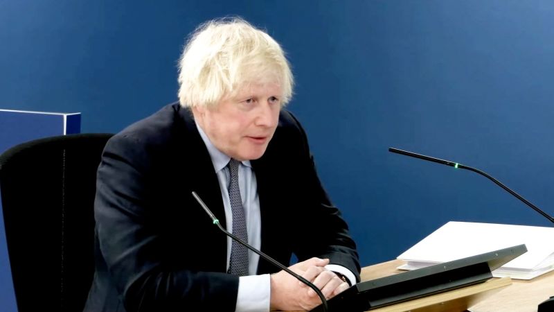 Boris Johnson ha insultato mentre cercava di scusarsi per le morti di Covid