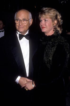 Lear and his third wife, Lyn, attend a Spirit of Liberty Awards Dinner Gala in 1994. They were married until his death.