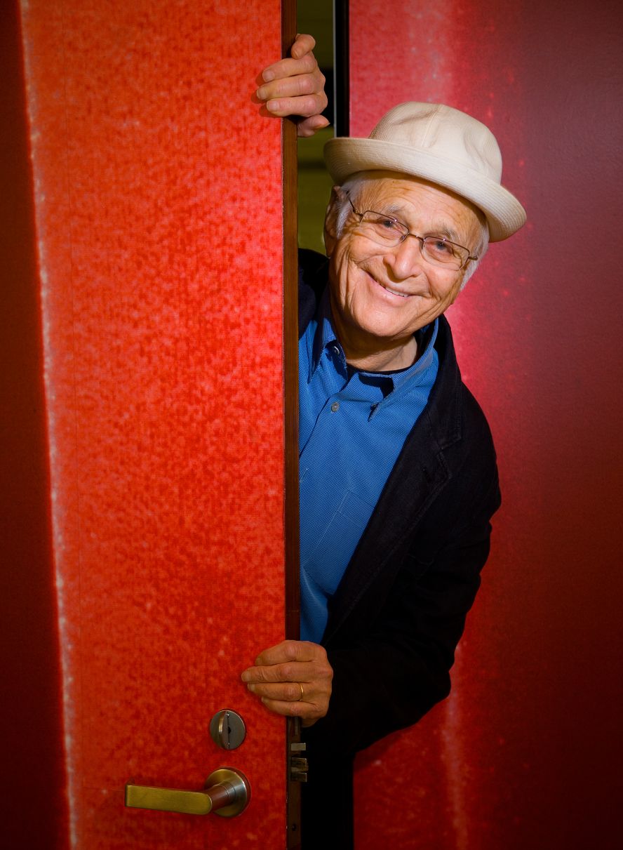Lear poses for a photo in 2007.