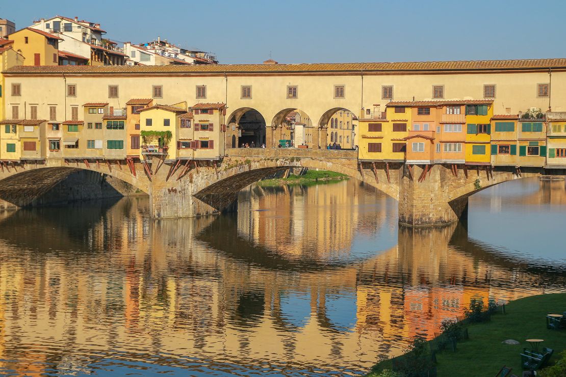 Një urë shumë larg: Ponte Vecchio në Firence.