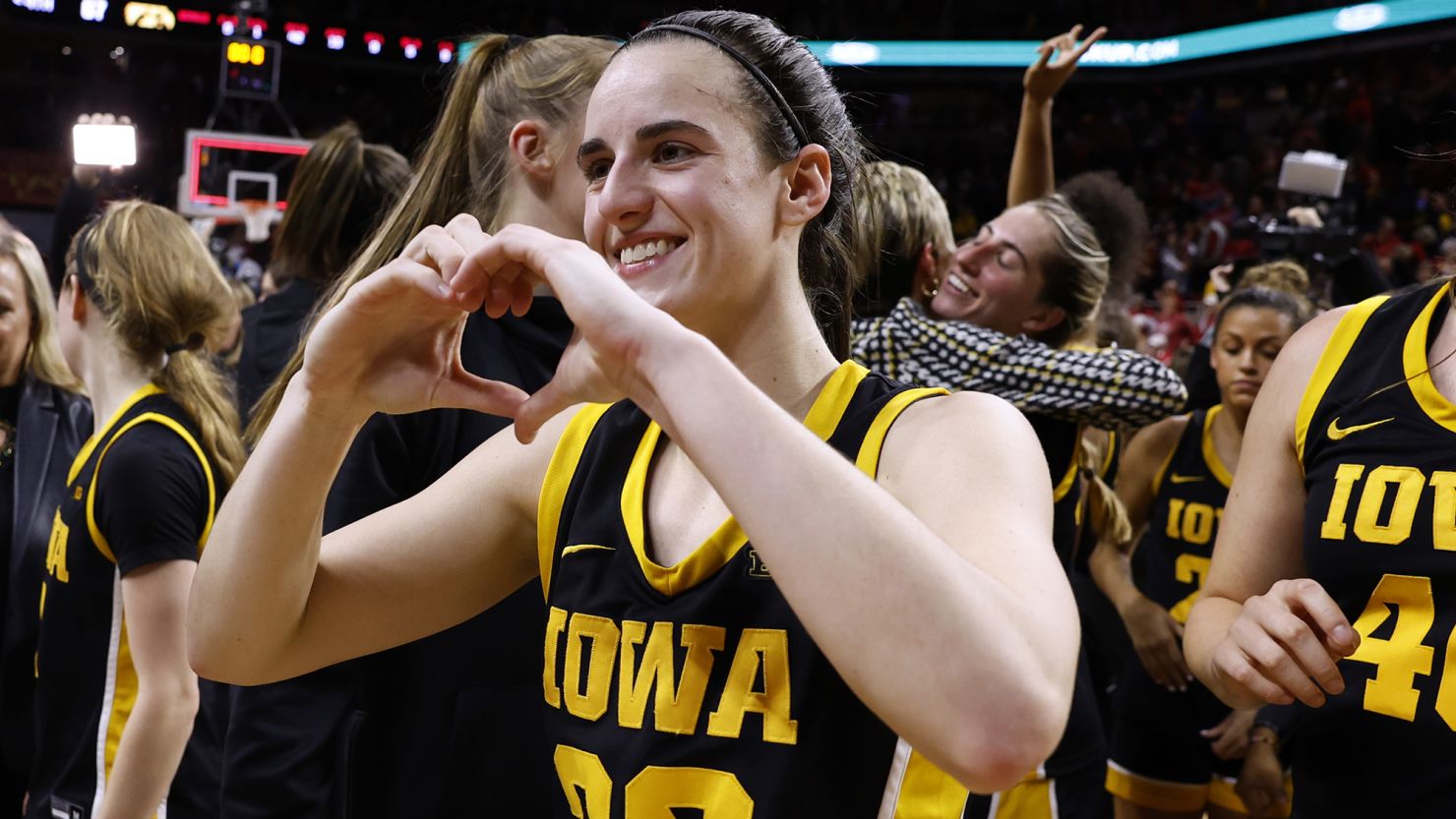 Caitlin Clark: Iowa women’s basketball star makes history with 3,000 ...