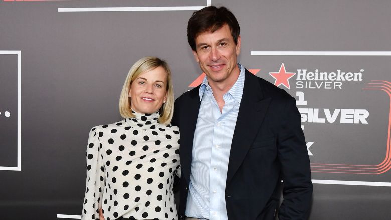 LAS VEGAS, NEVADA - NOVEMBER 15: Managing Director of Formula 1 Academy Susie Wolff and Team Principle & CEO, Mercedes-AMG PETRONAS F1 Team Toto Wolff arrive at the Wynn Welcome Party ahead of the F1 Grand Prix of Las Vegas at Wynn Las Vegas on November 15, 2023 in Las Vegas, Nevada. (Photo by Denise Truscello - Formula 1/Formula 1 via Getty Images)