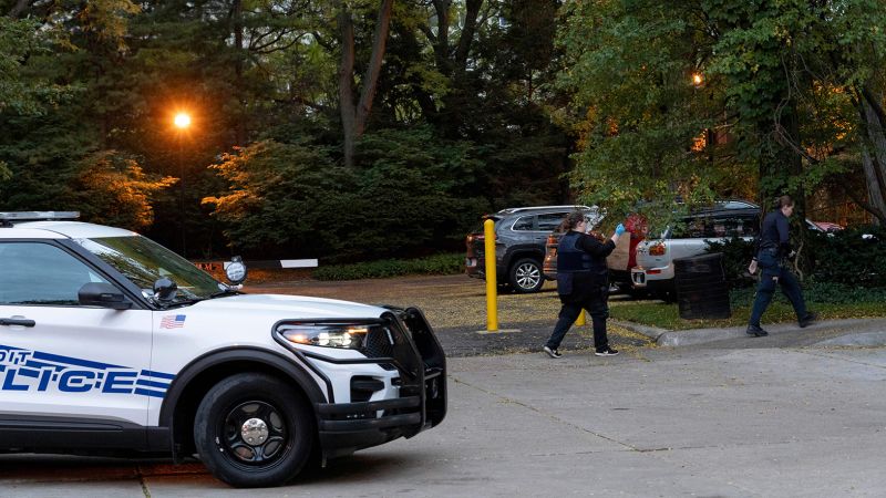 Mężczyzna oskarżony o dźgnięcie nożem ukochanego przywódcy synagogi w Detroit  Policja stwierdziła, że ​​oboje się nie znali