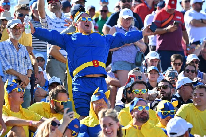 By contrast it was the crowd who served up the most eye-catching looks at the Ryder Cup a week later, as European fans suited up to roar their team to <a href="index.php?page=&url=https%3A%2F%2Fwww.cnn.com%2F2023%2F10%2F01%2Fsport%2Fryder-cup-2023-result-spt-intl%2Findex.html" target="_blank">another win on home soil</a> at Marco Simone Golf Club in Rome, Italy. 