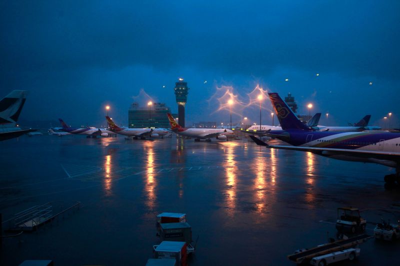 The 4 Most Common Reasons Your Flight Gets Canceled Due To Weather | CNN