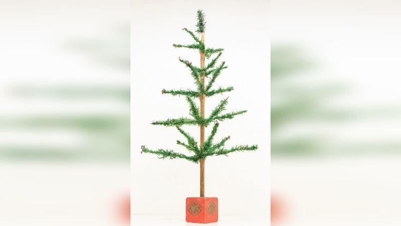 Sold at Auction: GERMAN LARGE FEATHER CHRISTMAS TREE